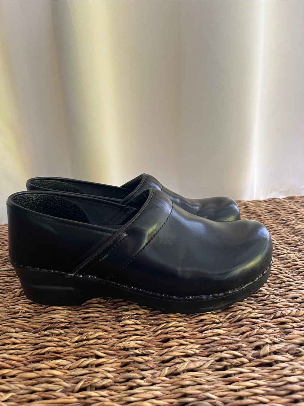 Women’s Sanita Glossy Black Slip-On Clogs
